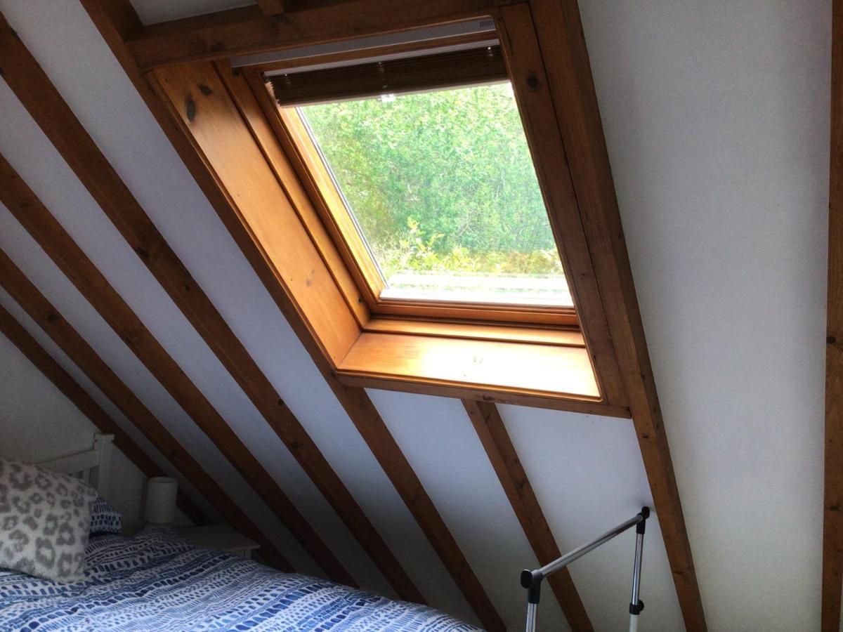 Cozy Camborne Studio Retreat With Two Single Beds Exterior foto